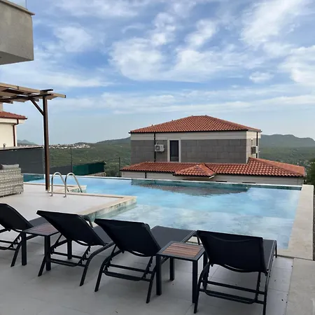 Aden Villa
