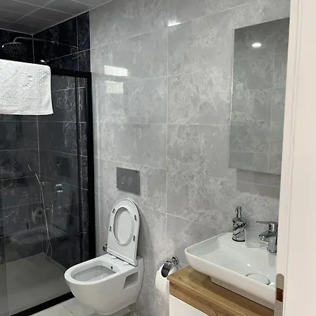 Aden Villa Eskiomerler